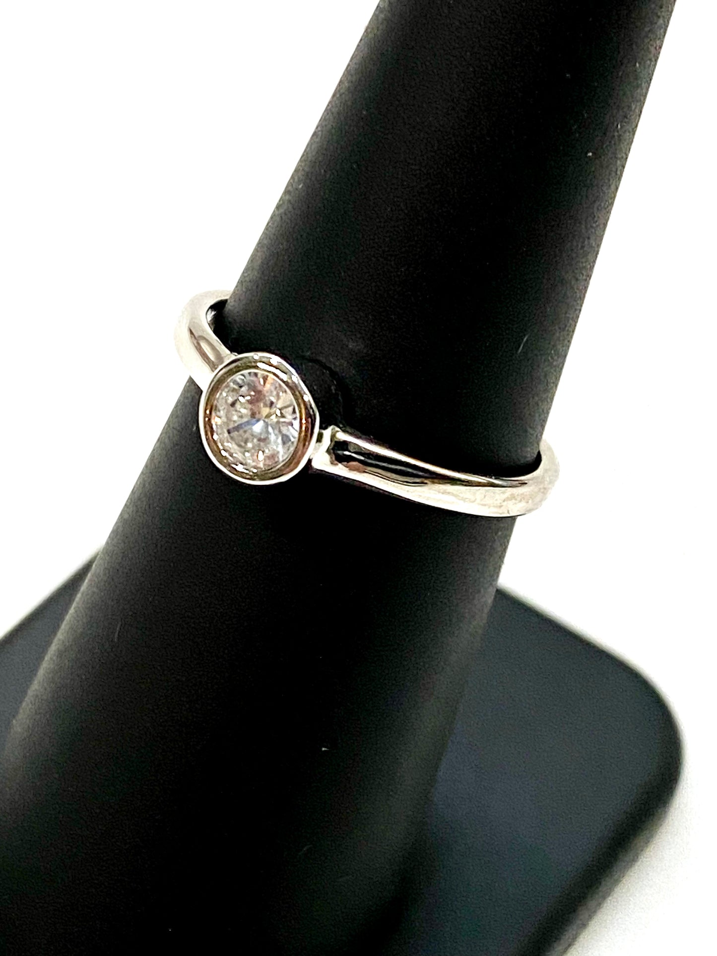 GORGEOUS DIAMOND AND 14K GOLD BEZEL SET SOLITAIRE RING