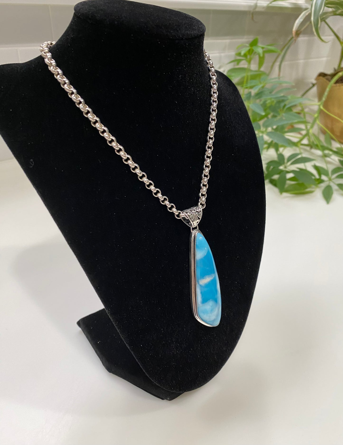 GORGEOUS LARGE LARIMAR NECKLACE IN STERLING SILVER