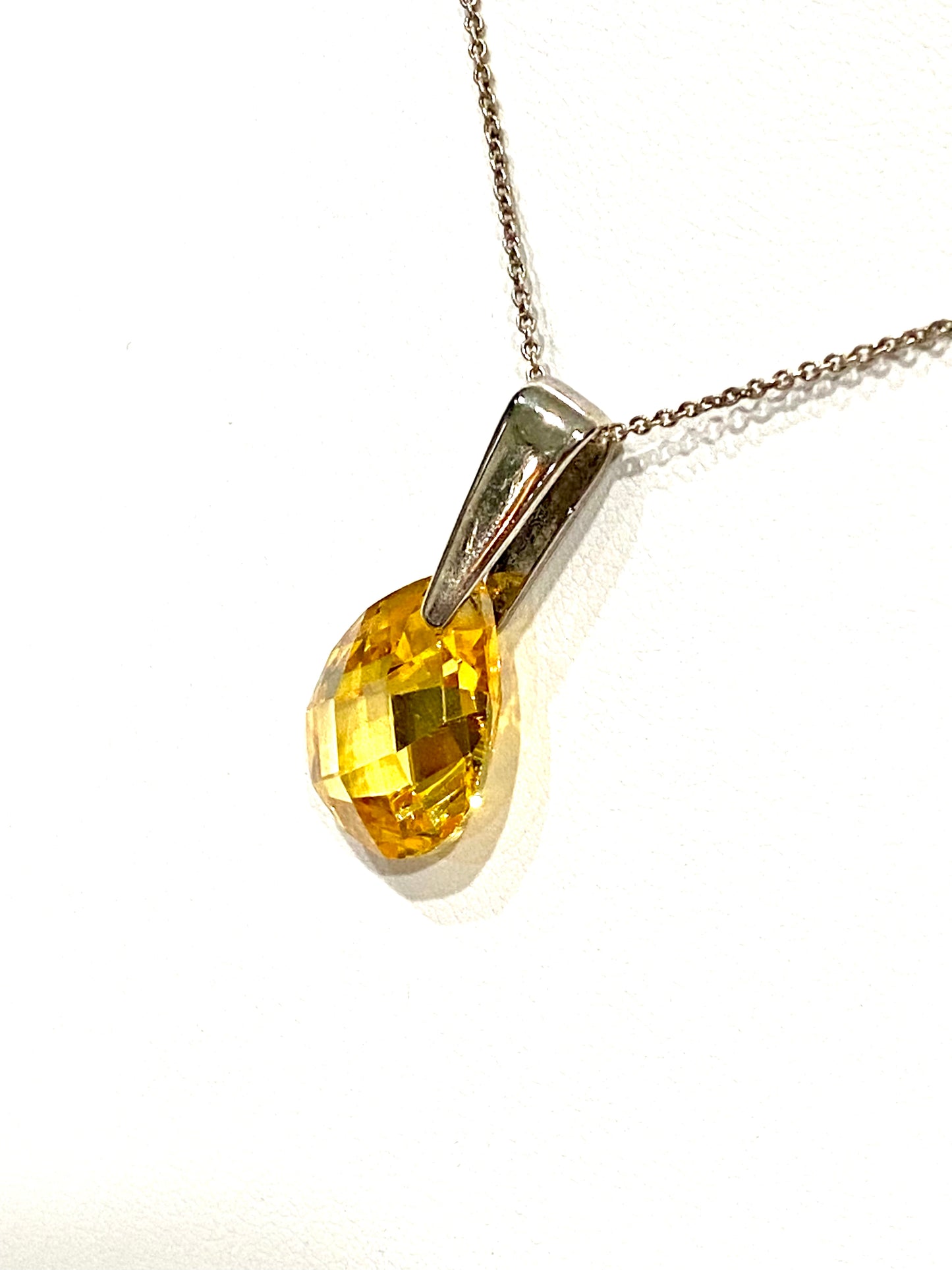 GORGEOUS TIFFANY & CO DIAMOND CUT GENUINE CITRINE IN SOLD STERLING SILVER