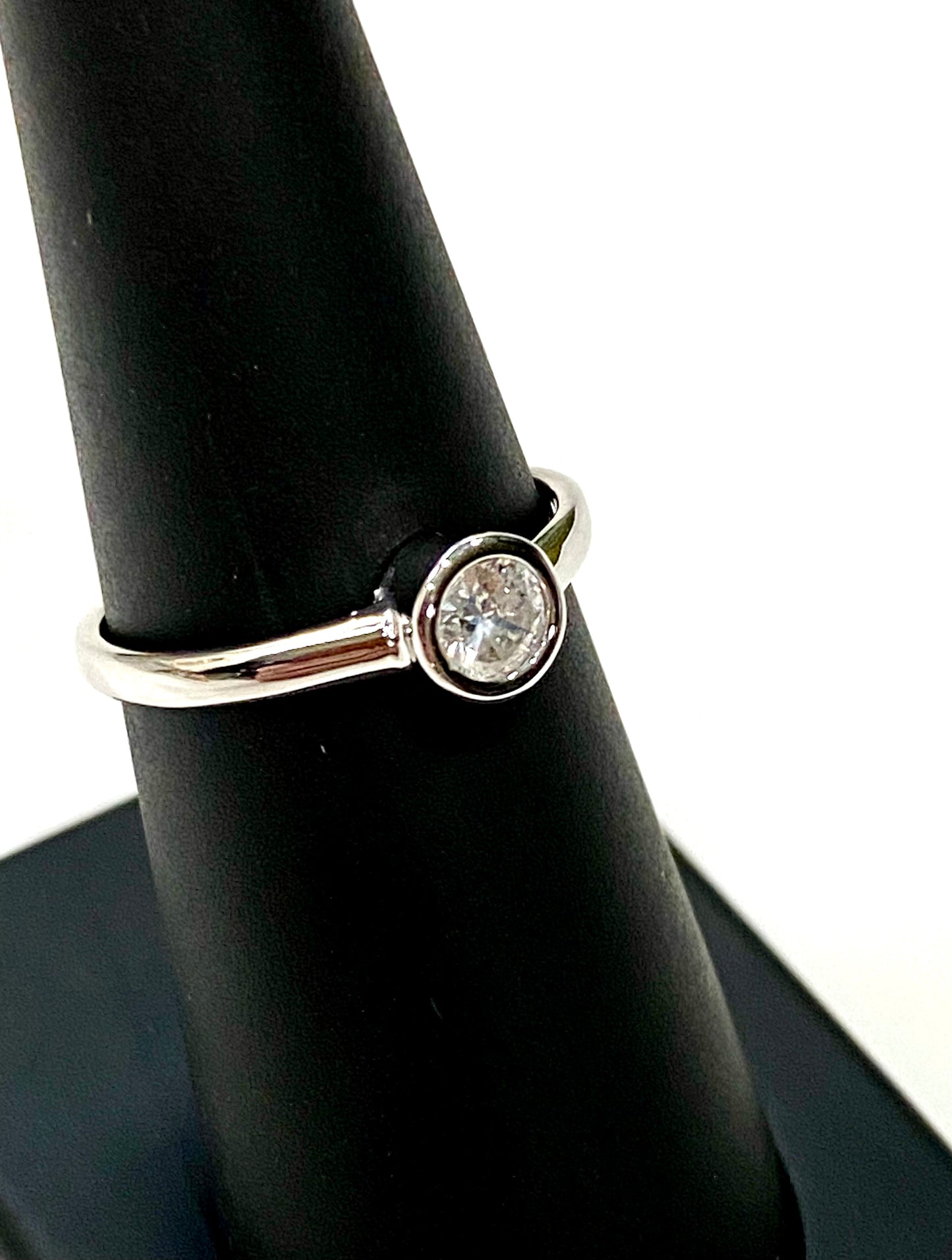 GORGEOUS DIAMOND AND 14K GOLD BEZEL SET SOLITAIRE RING