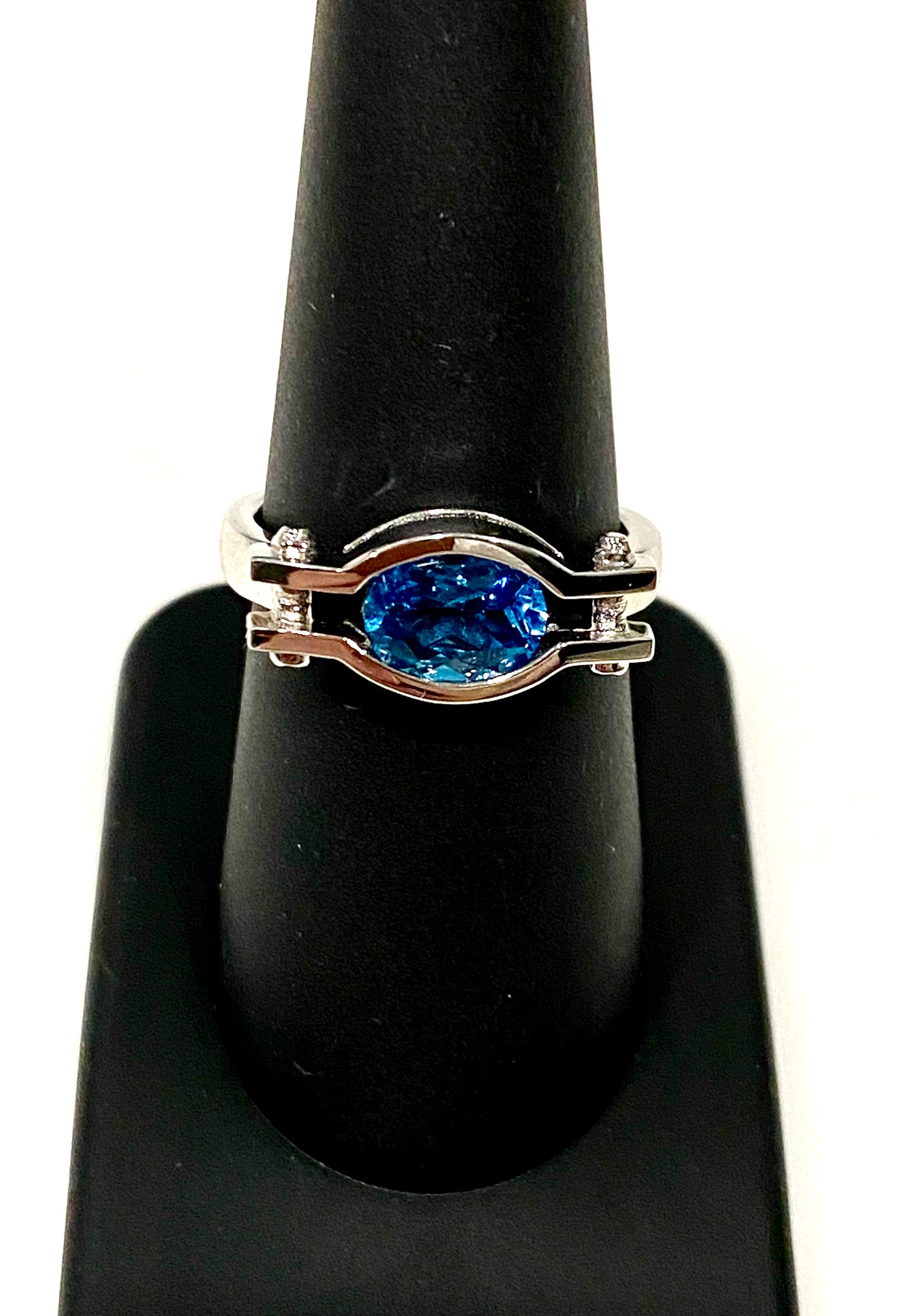 GORGEOUS UNISEX LONDON BLUE TOPAZ SOLID STERLING SILVER RING