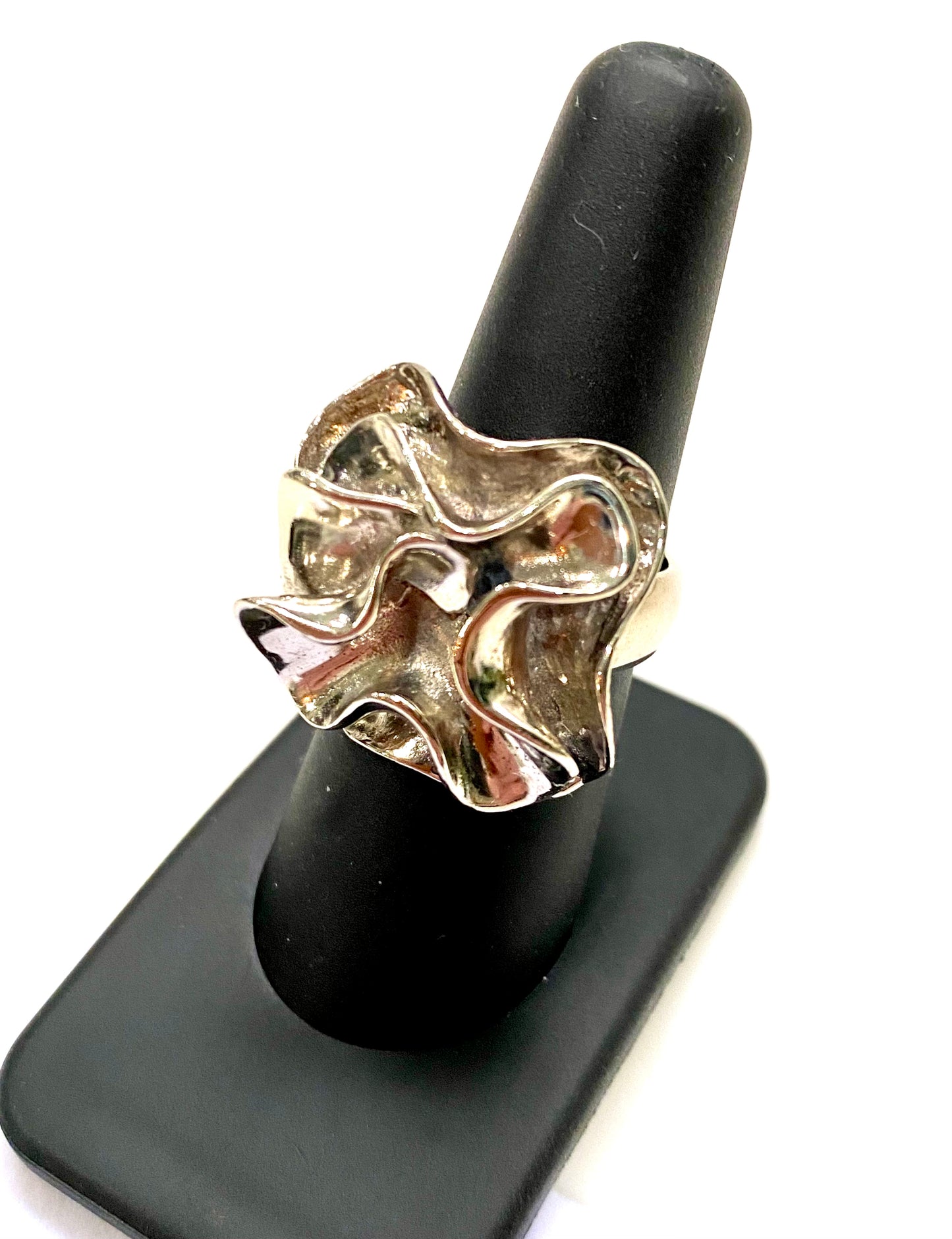 UNIQUE MODERN STYLED SOLID STERLING SILVER RING