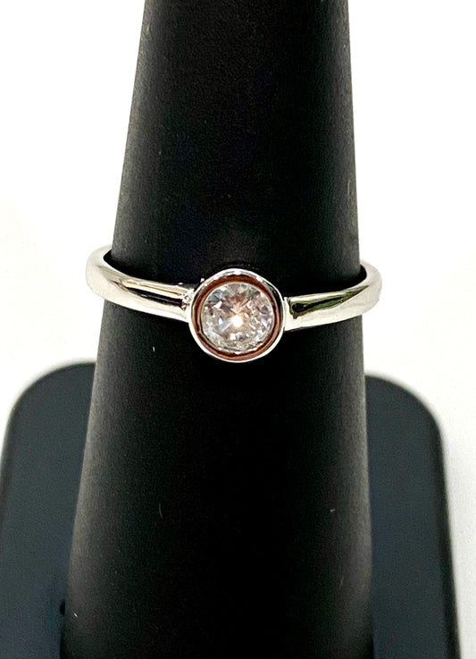 GORGEOUS DIAMOND AND 14K GOLD BEZEL SET SOLITAIRE RING