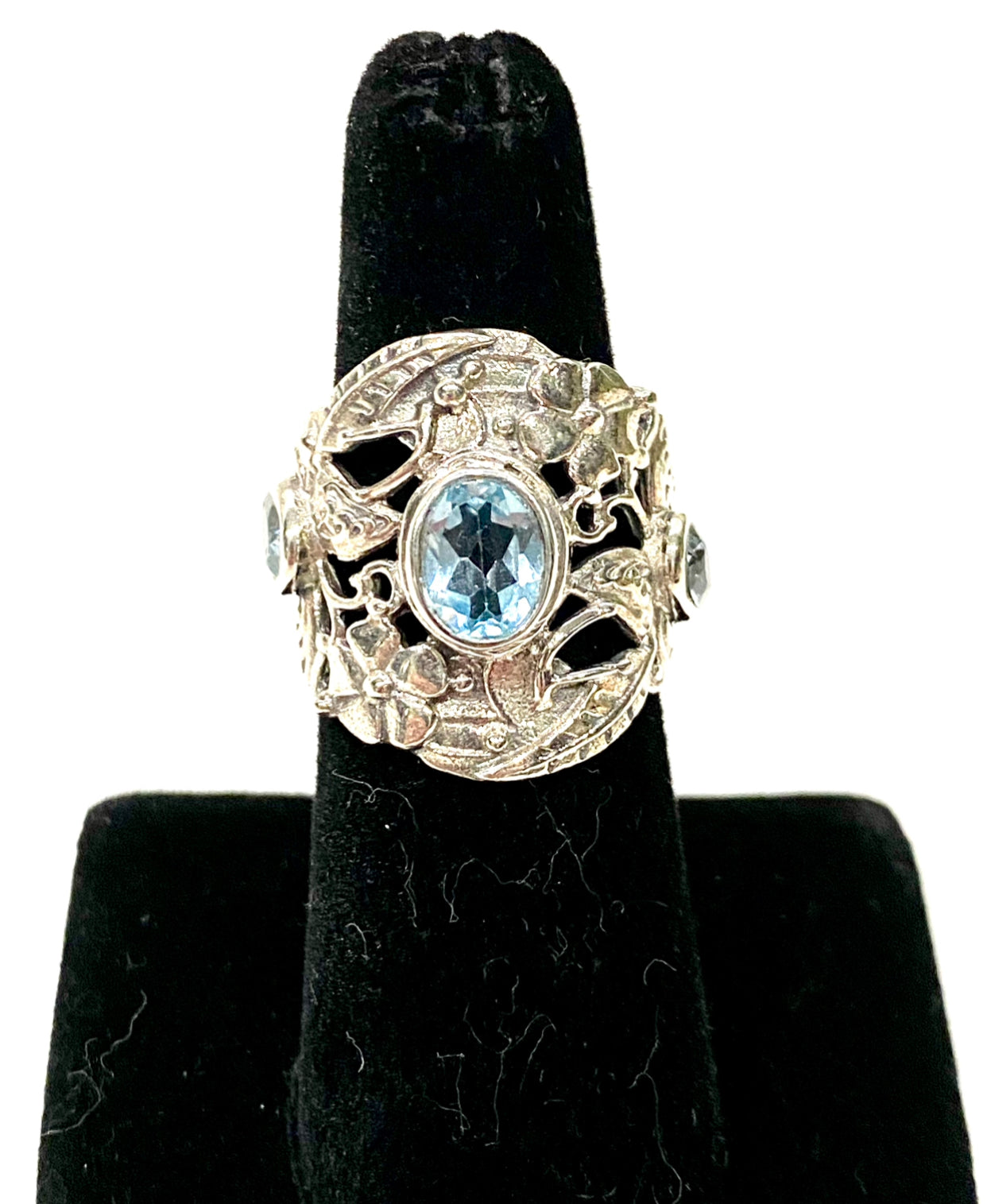 LOVELY FEMININE GENUINE BLUE TOPAZ STERLING SILVER RING