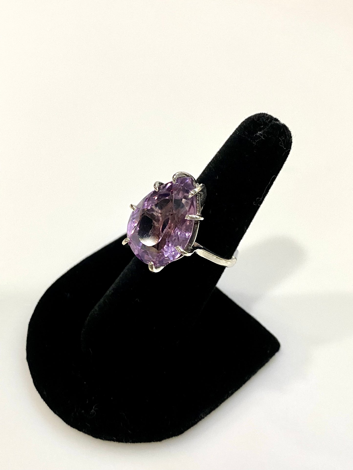 BEAUTIFUL LARGE GENUINE PEAR SHAPED AMETHYST STERLING SILVER RING