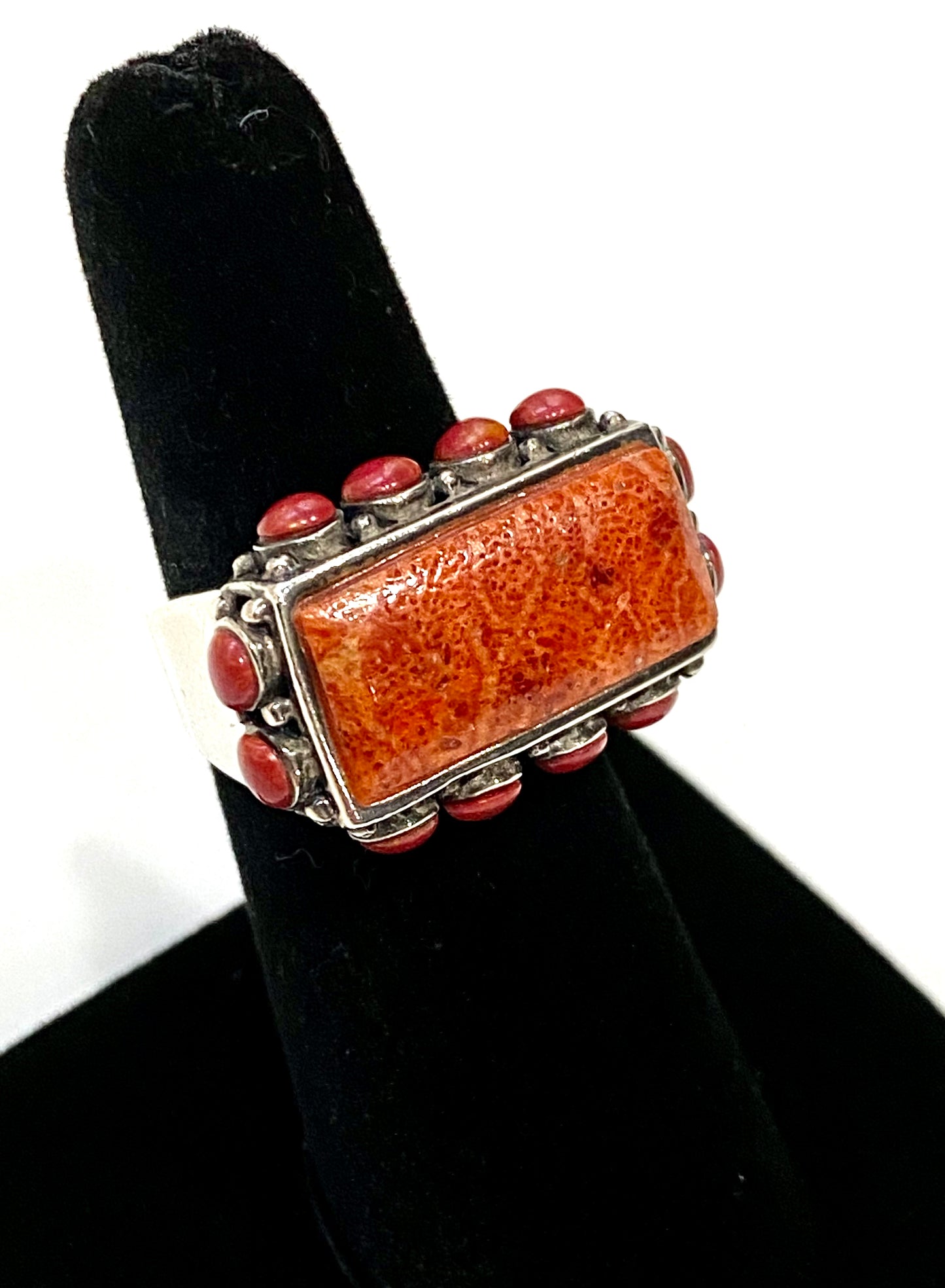 BRILLIANTLY CORAL RING IN STERLING SILVER