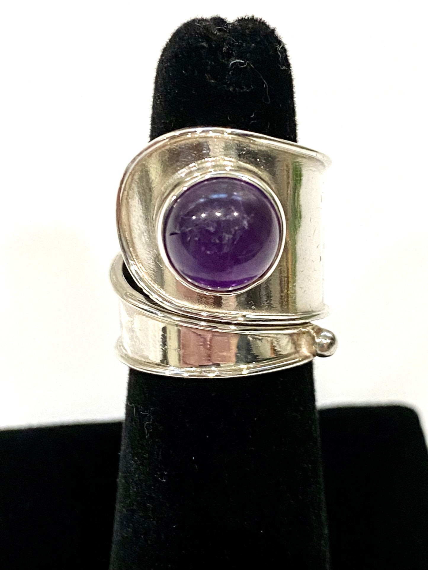 GENUINE CABOCHON GENUINE AMETHYST RING IN STERLING SILVER