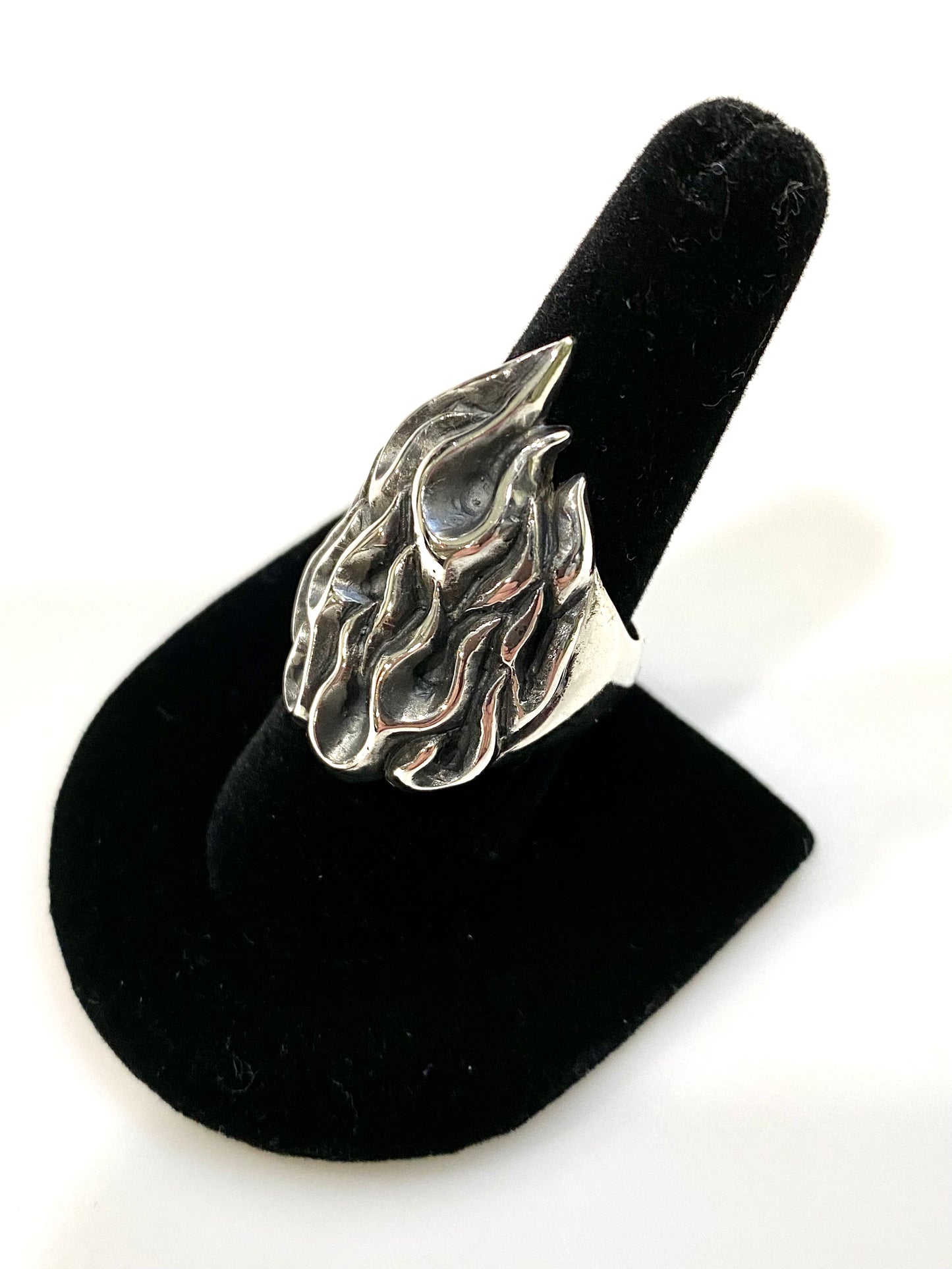 UNIQUE ARTISTIC SOLID STERLING SILVER RING