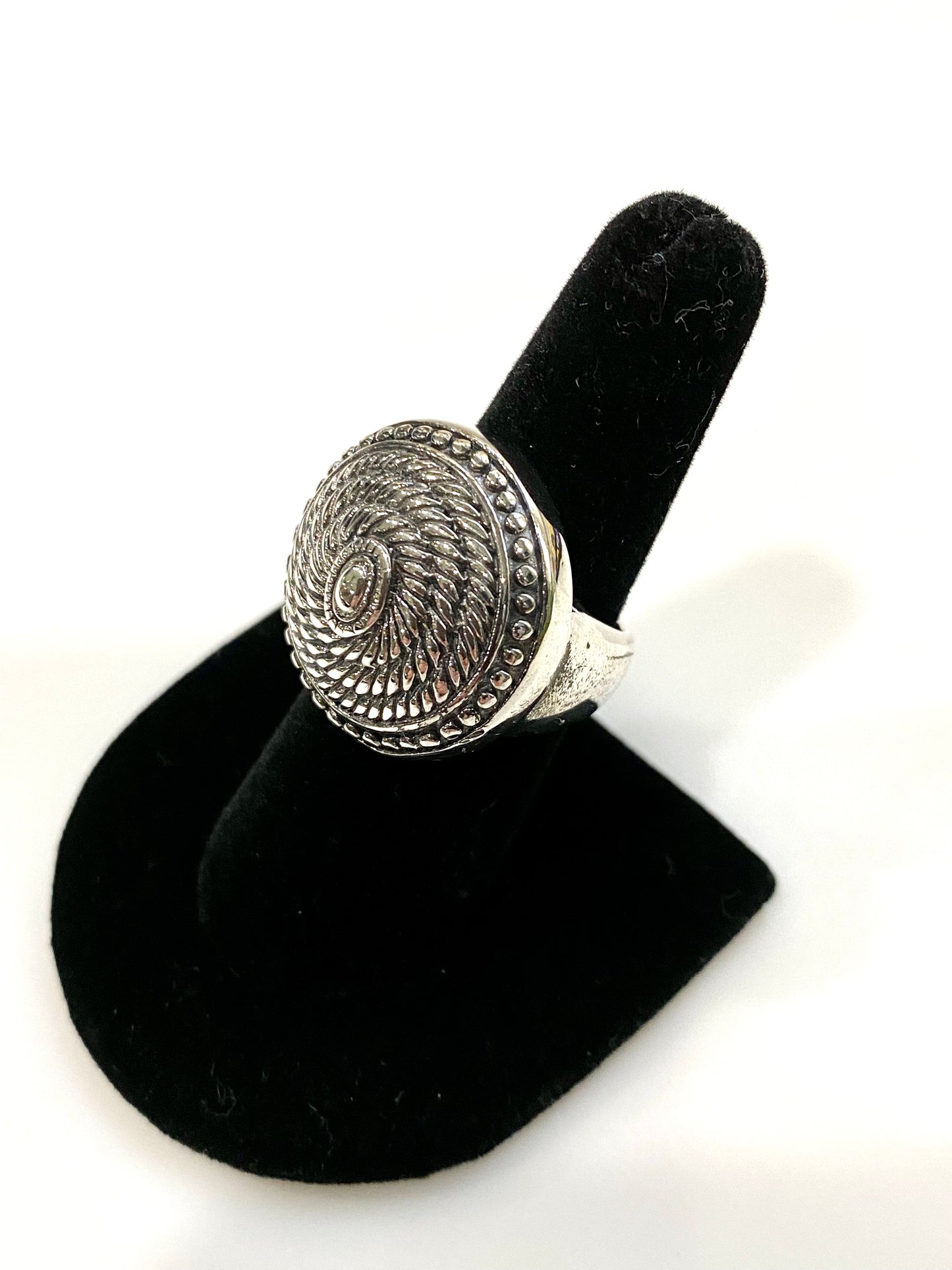 FASHIONABLE SOLID STERLING SILVER SWIRL RING