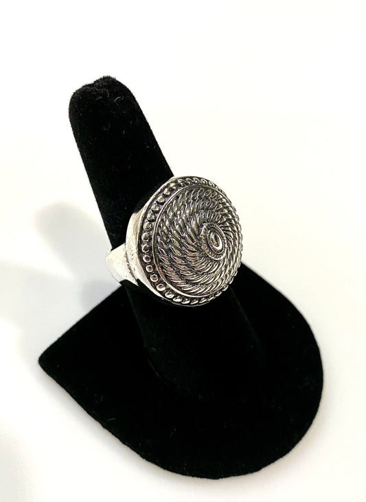 FASHIONABLE SOLID STERLING SILVER SWIRL RING