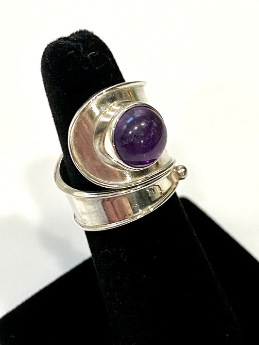 GENUINE CABOCHON GENUINE AMETHYST RING IN STERLING SILVER