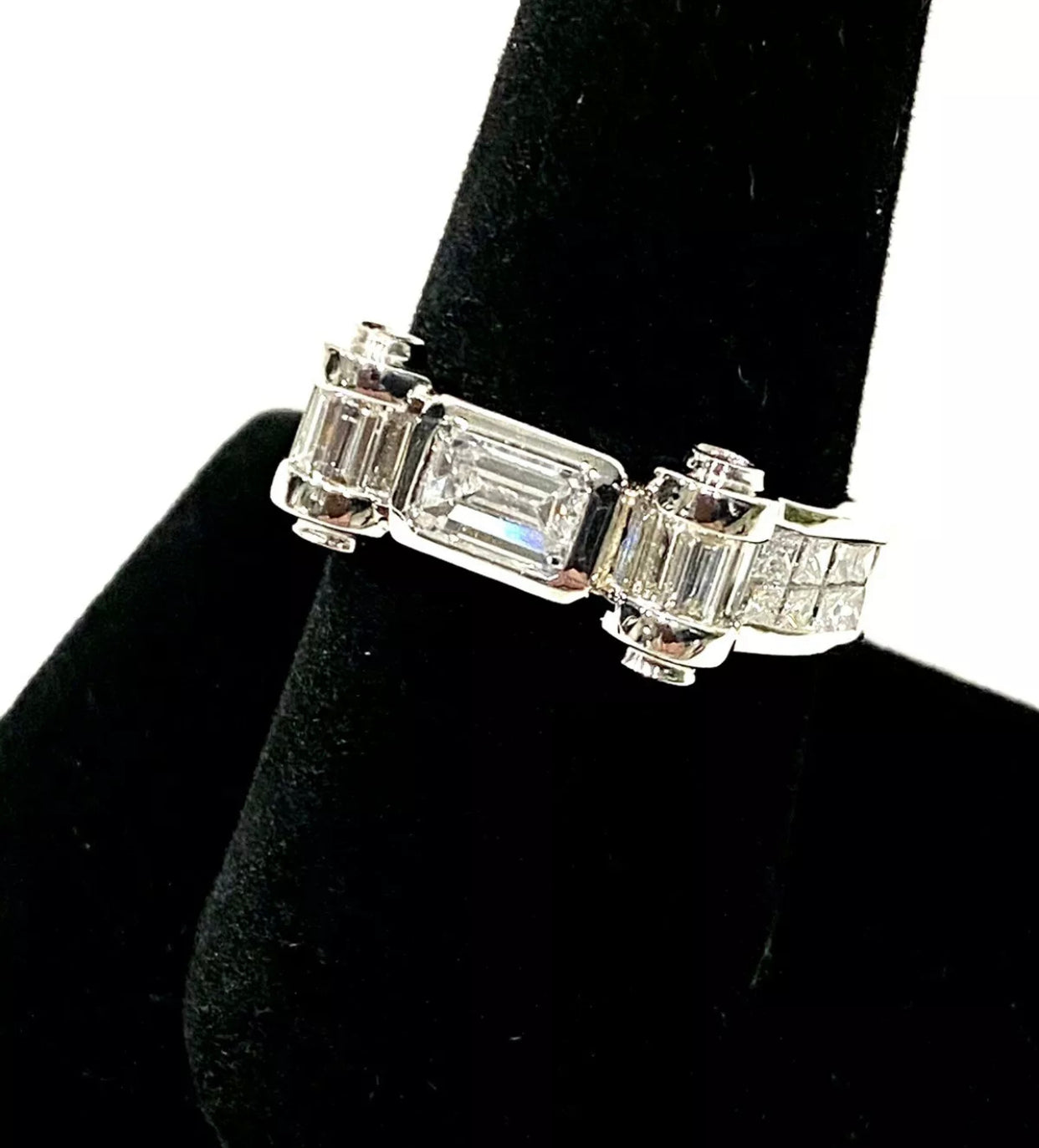 Diamonds!! 18k White Gold