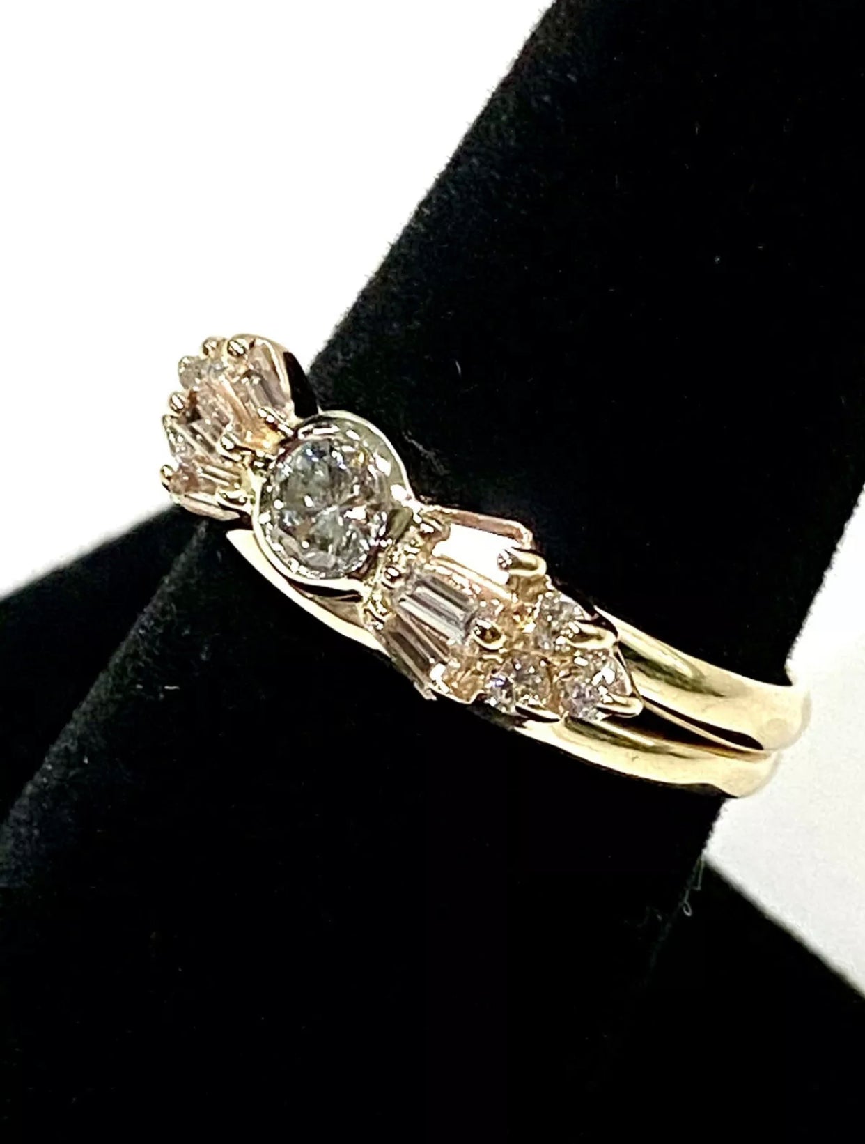 Exquisite Diamond 14k Ring