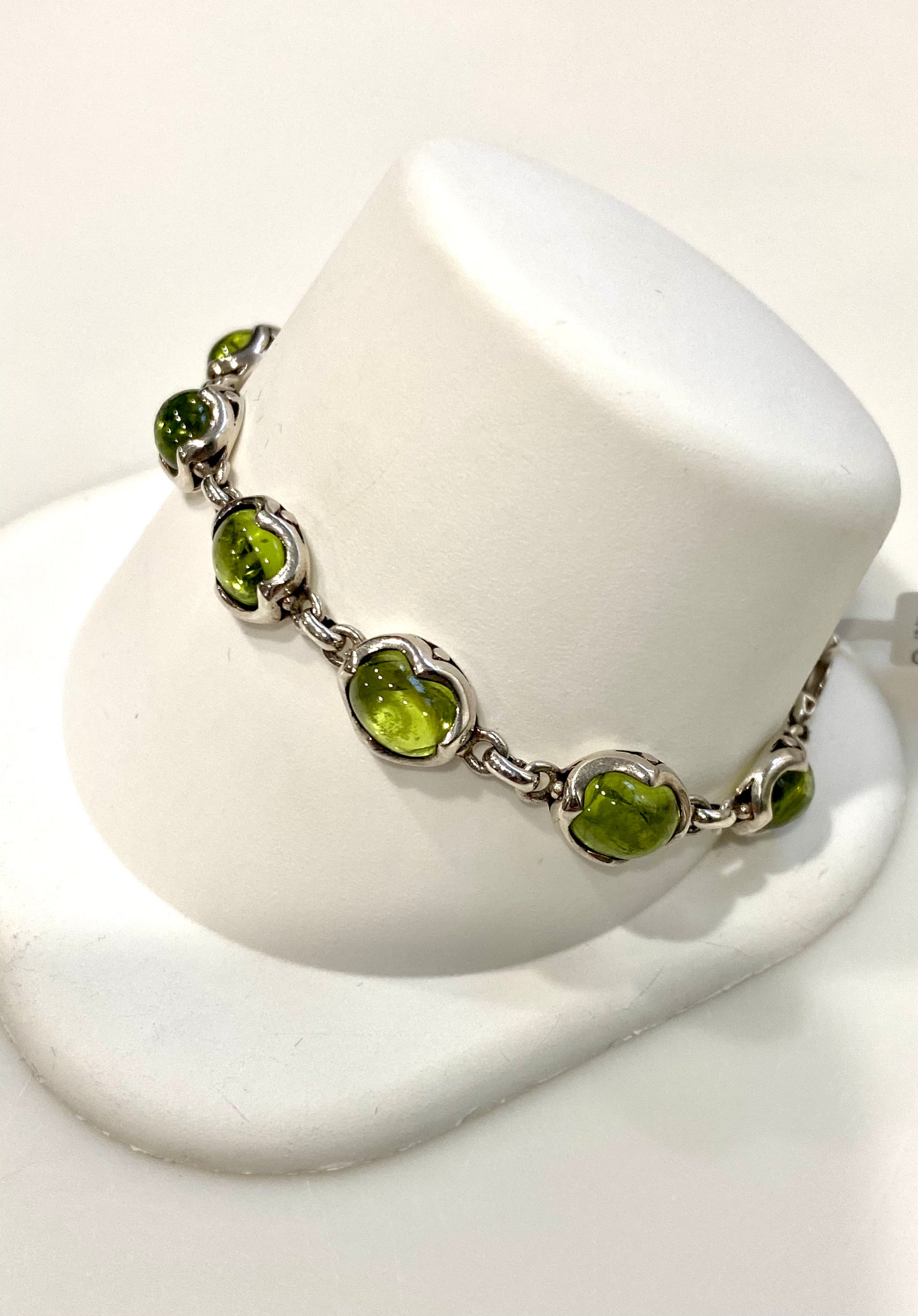 GORGEOUS CABOCHON GENUINE PERIDOT BRACELET IN STERLING SILVER